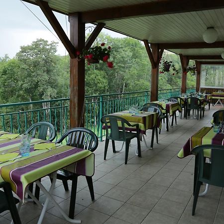 Hotel Restaurant De La Roche Les Sauvages  ภายนอก รูปภาพ